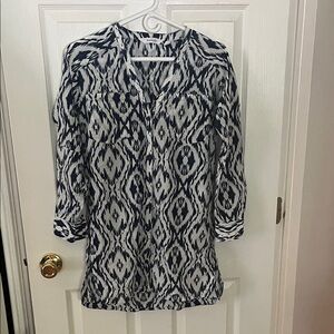 Athleta Black and White Patterned Blouse